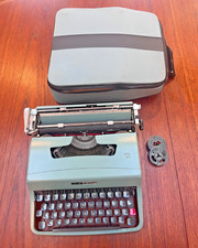 Olivetti Underwood Lettera 32