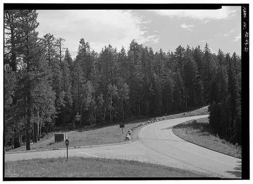 Foto north entrance road - foto:,