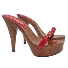 Zoccoli con fascia sottile