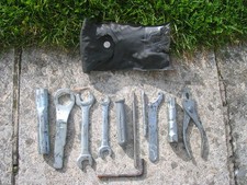 Attrezzi di bordo tools Kawasaki ER-5 ER500A 1996 - 2000