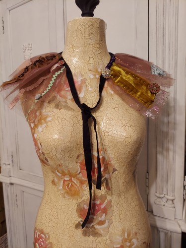 Jabot tulle cucito mano su - jabot,