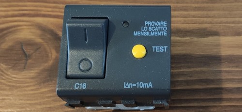 Interruttore magnetotermico - interruttore,