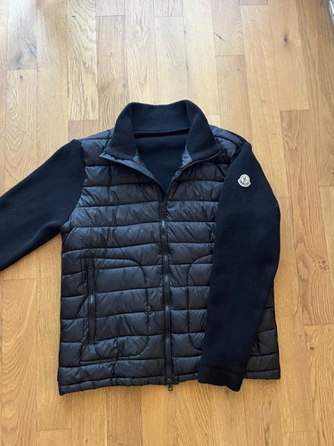 Moncler giacca imbottita nera