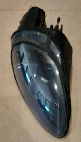 Faro proiettore anteriore