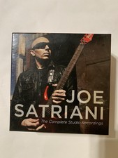 Joe Satriani The complete studio recordings box 15 cd booklet