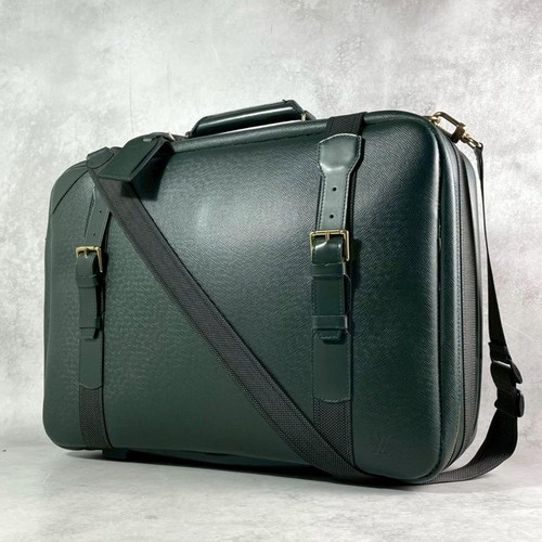 Borsa louis vuitton taiga - louis,