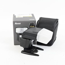 Flash compatto Nissin i40 per