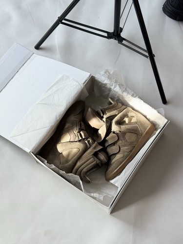 Autentiche sneakers con zeppa