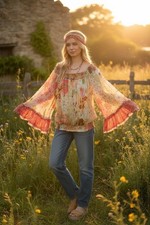 Top Aratta Antrhopologie