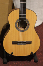 CHITARRA DA CONCERTO PER BAMBINI SALVADOR misura 1/2 ottima fattura *ESPOSITORE*