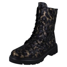 Donna Remonte Stile Militare