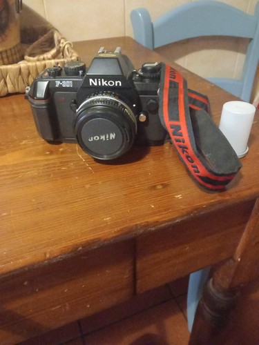 Nikon f301 body mint - nikon,