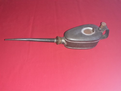 Oliatore vintage con - vintage, e