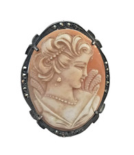 Antica spilla cammeo in