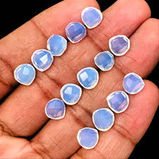 16 Pezzi Opale Latteo