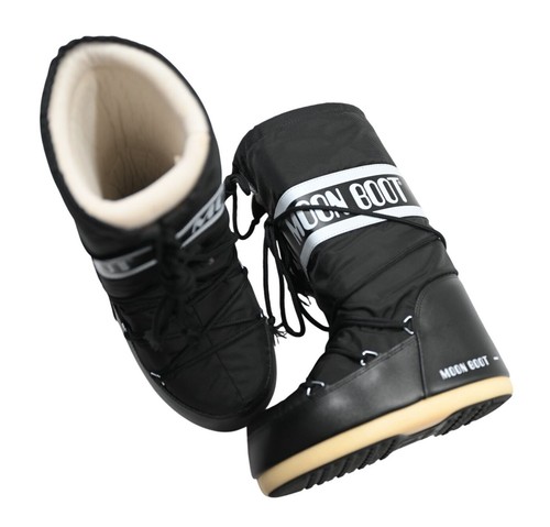 Moon boot icon - moon,
