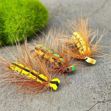3 esche da pesca a mosca in