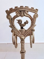 Caveja argentata con base in