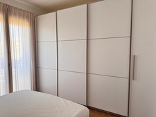 Camera da letto moderna  completa con letto contenitore Ottimo stato.