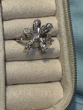 Bellissimo anello con fiori - , in