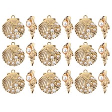 1 set di ciondoli con