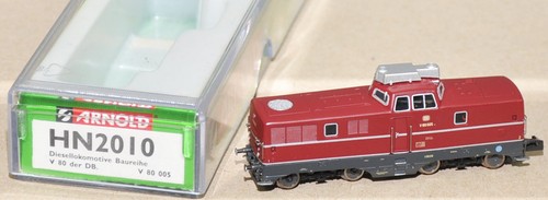 Arnold 2010 locomotiva - hn,
