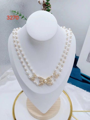 Collana con smalto - , e