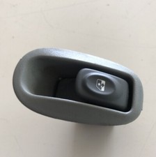 PULSANTE INTERRUTTORE COMANDO ALZA VETRO ANTERIORE DX RH RENAULT SCENIC 2006