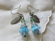 Orecchini pendenti Fiori Swarovski azzurro verde Romantic New Age Boho Floral