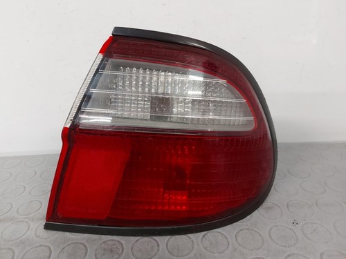 Faro posteriore destro nissan - faro,