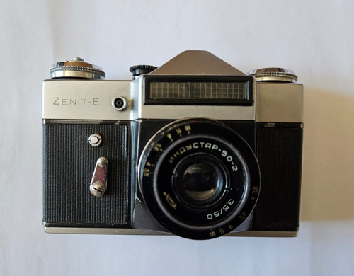 Fotocamera zenit sovietica - zenit-e,