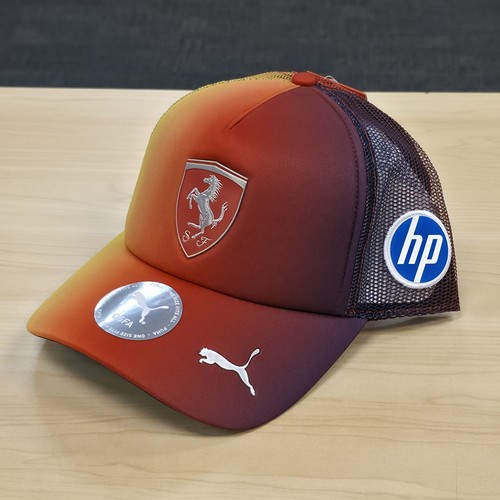 Cappello ferrari lewis - ferrari,