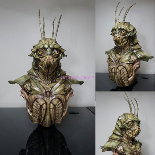 Statua busto extraterrestre