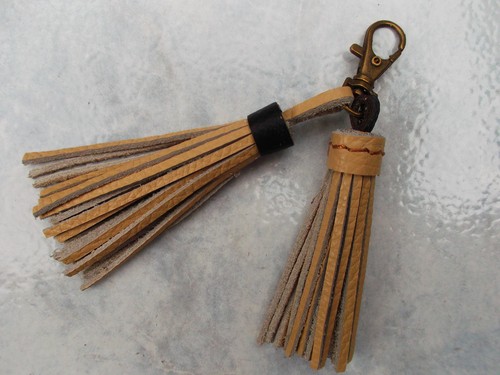 Porte clefs double pompon - clefs,
