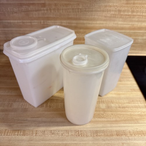 Lot tupperware containers - of,