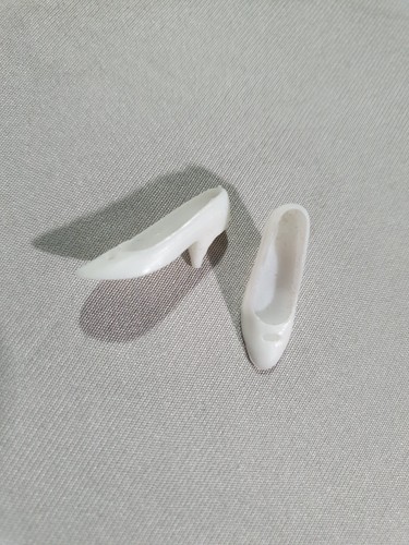 Barbie pointed heels - pointed, out