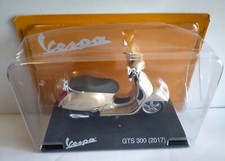 DIE CAST VESPA  GTS 300 (2017)