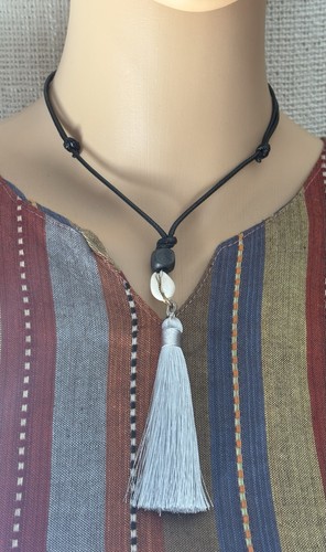 Collana conchiglia nappa