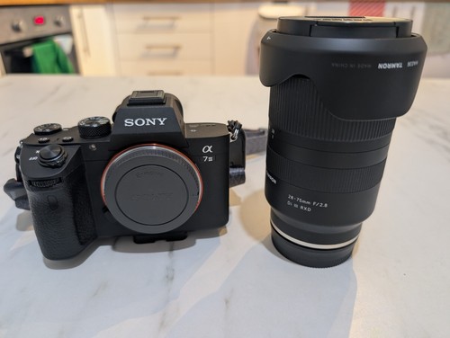 Pacchetto sony a7iii - pacchetto,