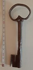 CHIAVE MOLTO ANTICA IN FERRO FEMMINA MOLTO BELLA VEDI...