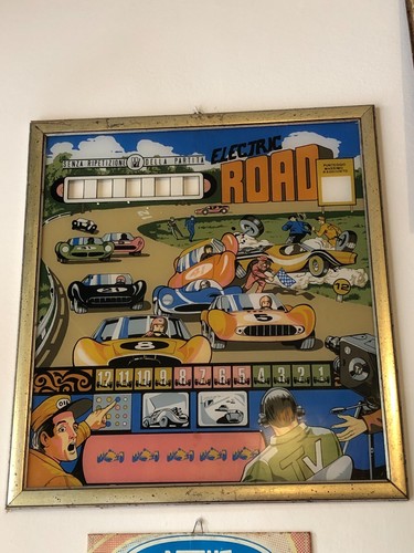 Electric road arcade machine - road,