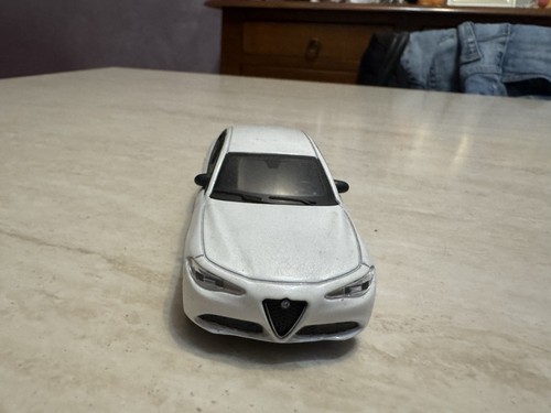 Splendida alfa romeo giulia - splendida,