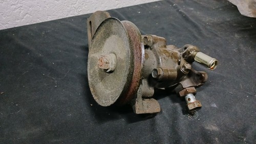 Toyota land cruiser hj60 - toyota,