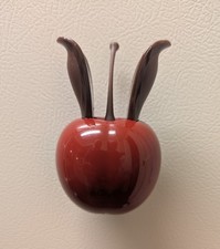 Mulino Pepe Rosso Taglia/Forma Mela. Magnetico. Gadget Cucina Spezie Unico