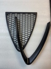 Griglia Scudo Con Bordo V Cornice Nido D'Ape Alfa Romeo147 2ª Serie (2004-2011)