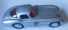 MAISTO MERCEDES BENZ 300 SLR