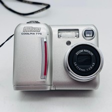 Nikon COOLPIX E775 Compact