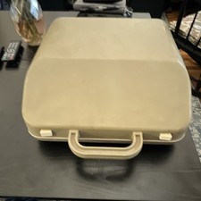 Underwood  319 Manual Portable