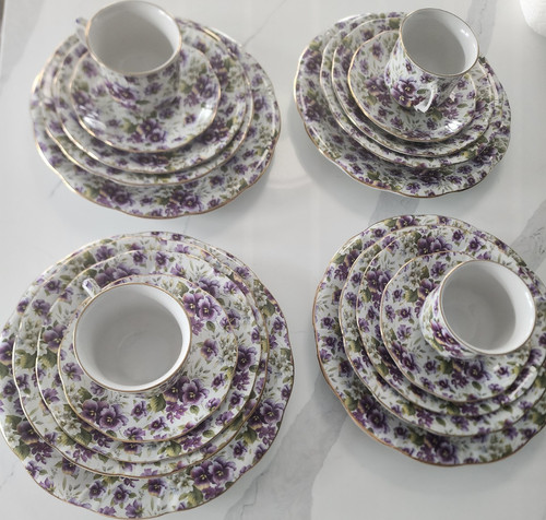 Vintage purple pansy chintz - purple,