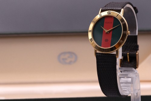 Near mint box gucci - w/box],